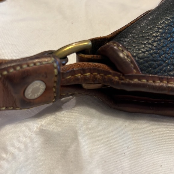 Dooney & Bourke black pebbled leather shoulder bag - Picture 15 of 16